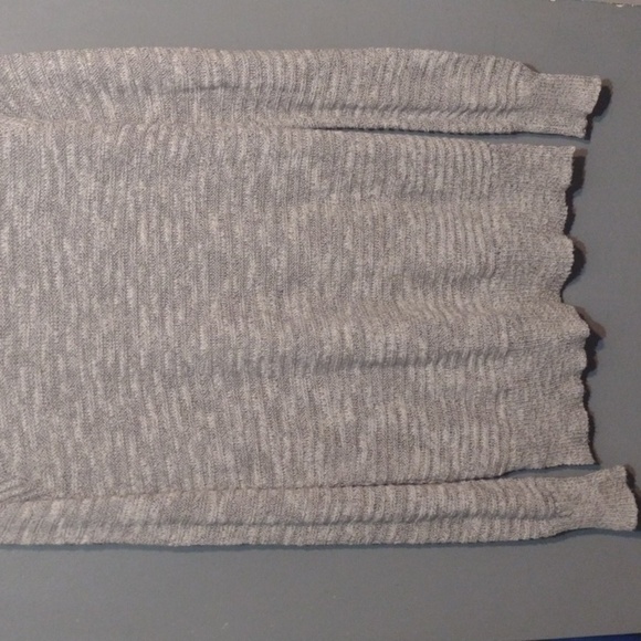 Mudd Gray sweater size small - Picture 5 of 9
